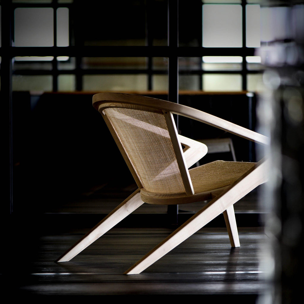 https://a.1stdibscdn.com/pr-lounge-chair-by-alexandre-caldas-for-sale-picture-8/f_12192/f_317984021671370972302/prloungepalhina_scaled_master.jpg
