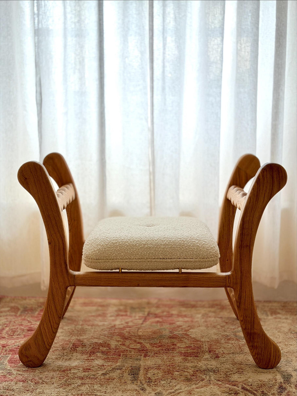 https://a.1stdibscdn.com/occasional-seat-oak-for-sale-picture-6/f_85912/f_486955721770726559321/processed_AA6E1BD1_F294_48B3_B4C9_B20B1CF78F7E_master.jpeg
