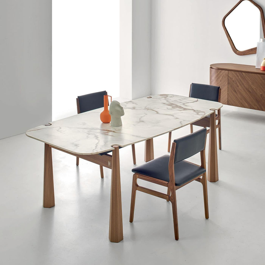 https://a.1stdibscdn.com/york-dining-table-in-walnut-canaletto-with-calacatta-ceramic-top-for-sale-picture-5/f_17062/f_492758521773834117726/r8mzpfafbiddotgpp0os178zwsjz_1__master.jpg