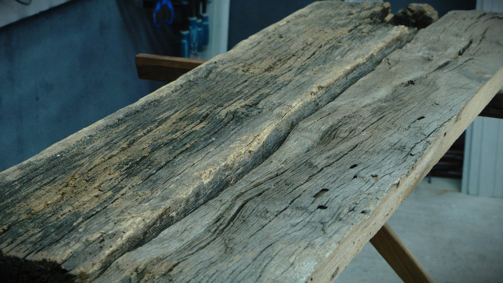 https://a.1stdibscdn.com/reclaimed-country-antique-table-made-from-barn-oak-boards-19th-3d-model-for-sale-picture-6/f_99712/f_413772021738001947345/reclaimed_vintage_oak_master.JPG
