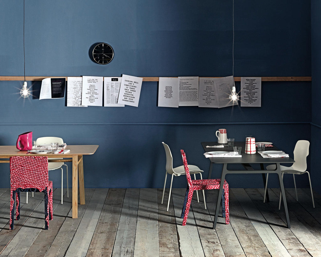 https://a.1stdibscdn.com/casamania-rememberme-chair-in-jeans-by-tobias-juretzek-for-sale-picture-2/f_16392/f_407661321721814035213/rememberme_chair_09_5x4_master.jpg