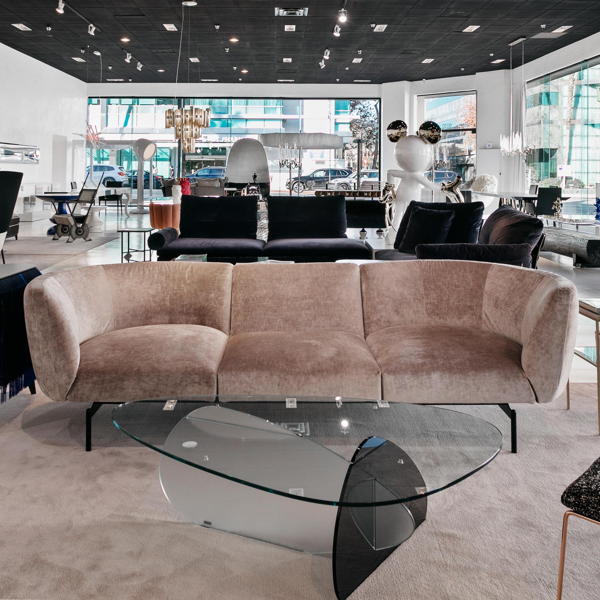 https://a.1stdibscdn.com/rendez-vous-velvet-sofa-designed-by-sergio-bicego-made-in-italy-for-sale-picture-3/f_49571/f_191424821589927321467/rendez_vous_03_master.jpg
