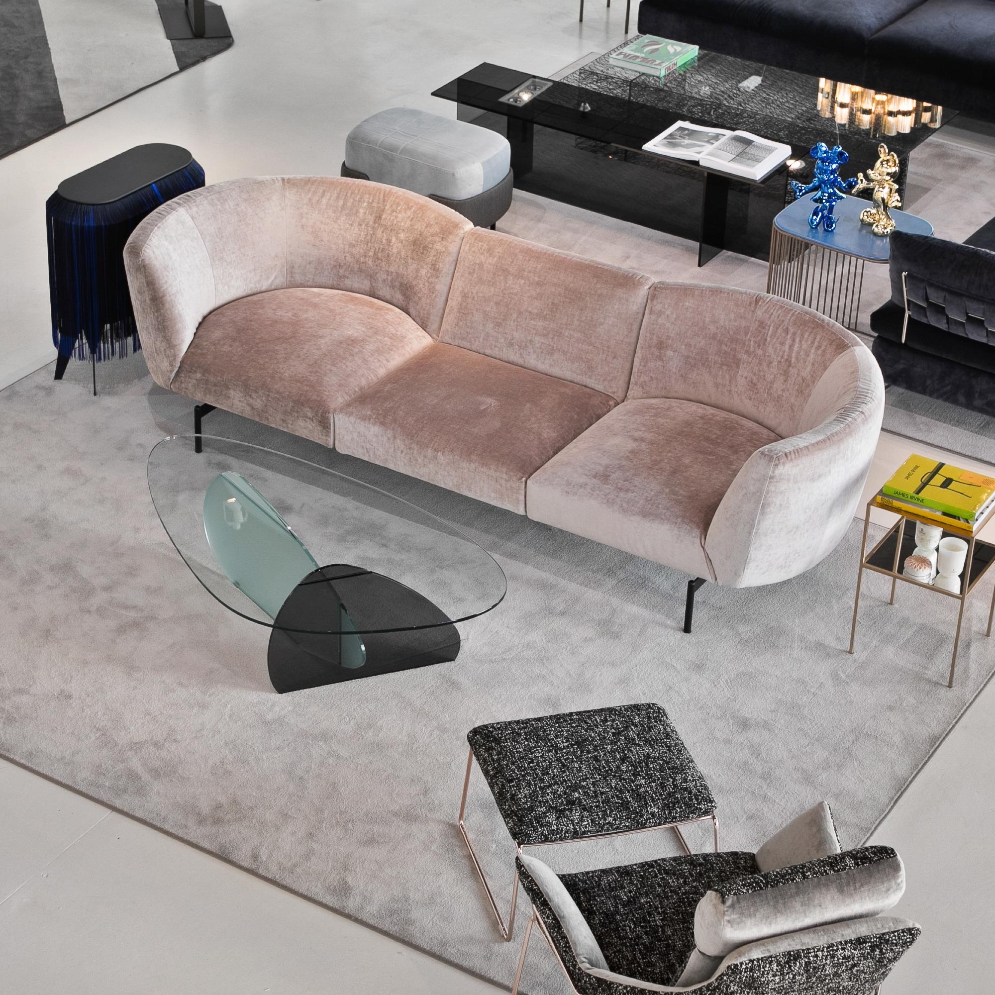 https://a.1stdibscdn.com/rendez-vous-velvet-sofa-designed-by-sergio-bicego-made-in-italy-for-sale-picture-4/f_49571/f_191424821589927321957/rendez_vous_05_master.jpg