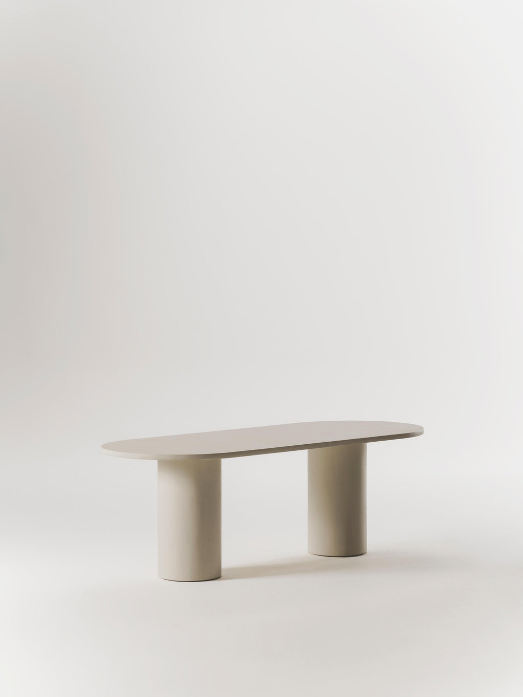 https://a.1stdibscdn.com/reye-microcement-dining-table-by-marlot-baus-for-sale-picture-10/f_106442/f_469050221759477918336/reye_marfil_master.jpg