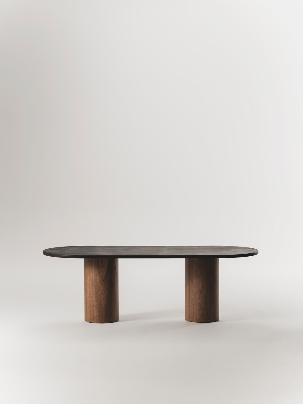 https://a.1stdibscdn.com/reye-microcement-dining-table-by-marlot-baus-for-sale-picture-5/f_106442/f_469050221759477871713/reye_negro_cerezo_2_master.jpg
