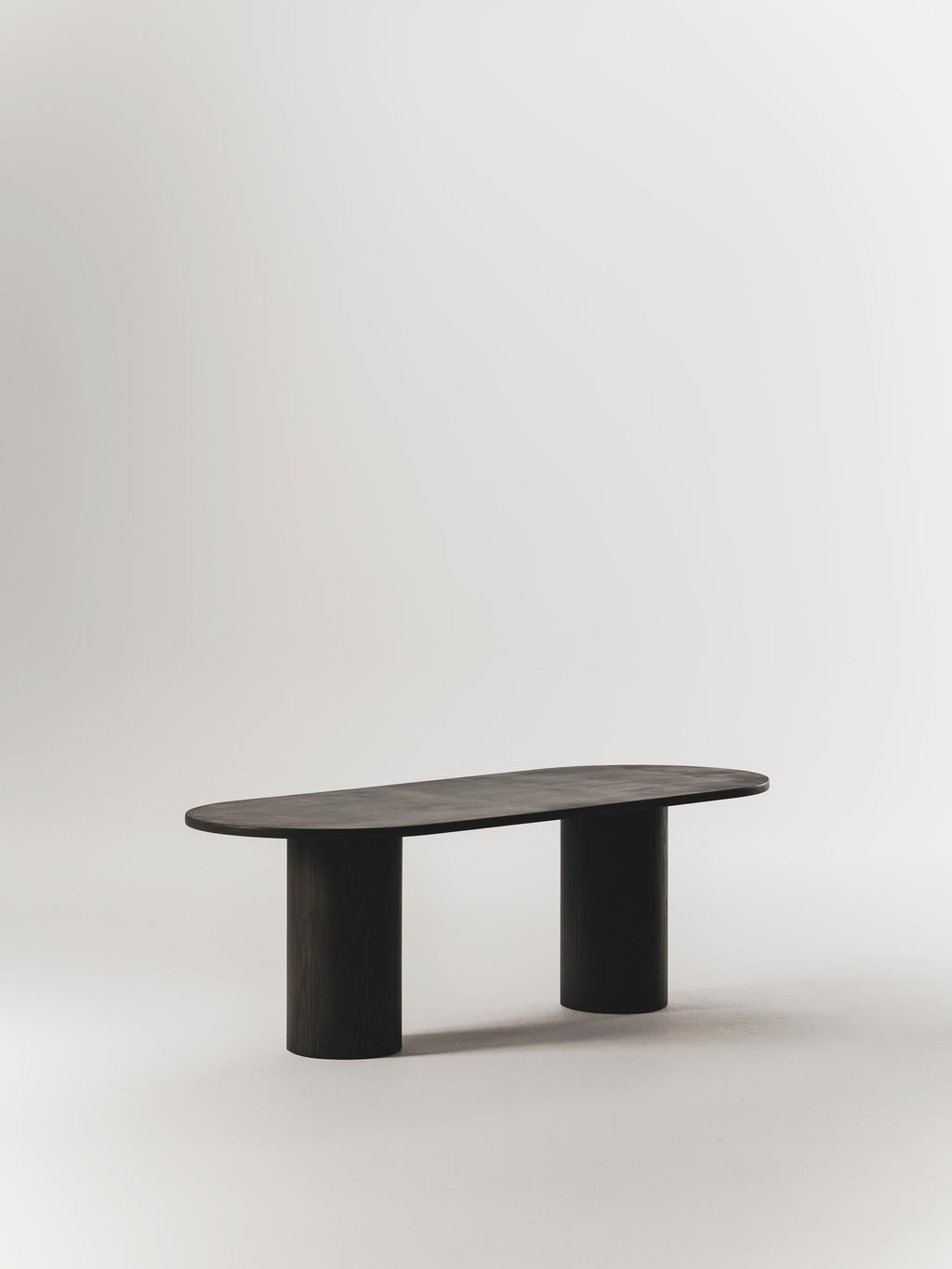 https://a.1stdibscdn.com/reye-microcement-dining-table-by-marlot-baus-for-sale-picture-6/f_106442/f_469050221759477871684/reye_negro_oscuro_1__master.jpg