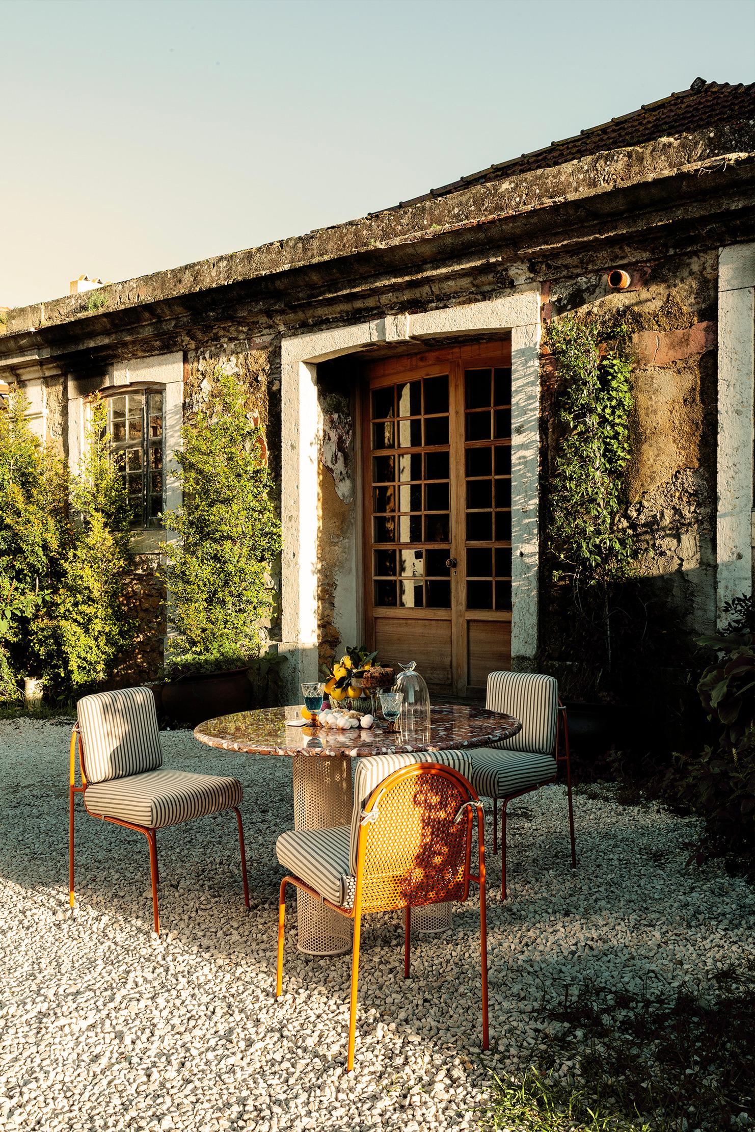 https://a.1stdibscdn.com/contemporary-riviera-chair-in-lacquered-sage-metal-for-outdoors-for-sale-picture-11/f_40973/f_468958521759417250818/riviera6_1__master.jpg
