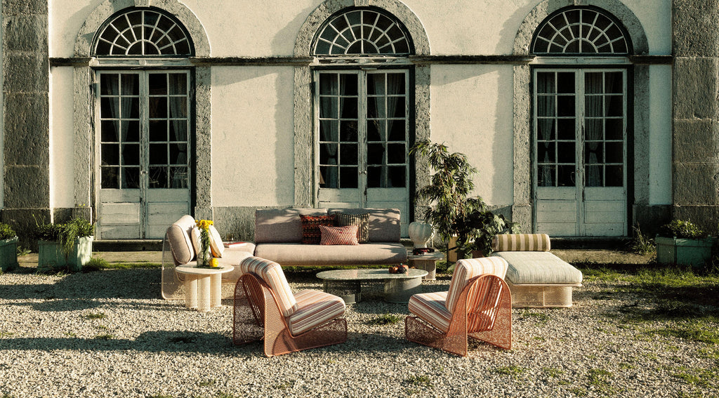 https://a.1stdibscdn.com/contemporary-riviera-chair-in-lacquered-salmon-metal-for-outdoors-for-sale-picture-9/f_40973/f_386545621709295366465/riviera_master.jpg