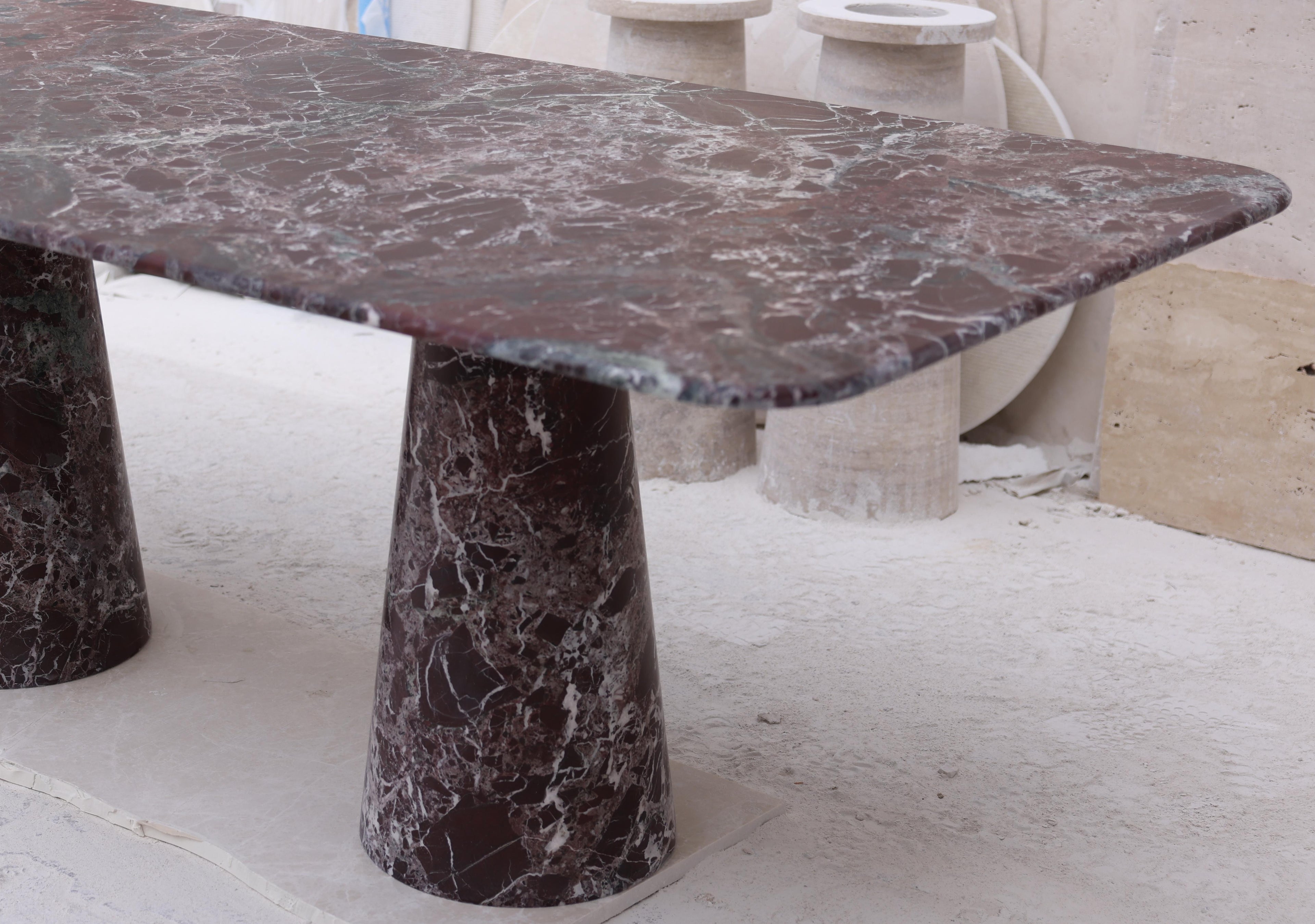 https://a.1stdibscdn.com/rosso-red-marble-round-dining-table-in-the-style-of-1970-angelo-mangiarotti-for-sale-picture-4/f_80522/f_492496221773676842540/rosso_top_close_up__master.jpeg