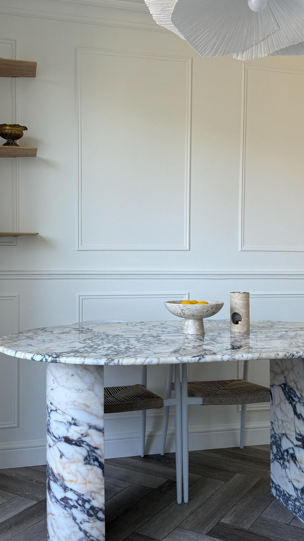 https://a.1stdibscdn.com/italian-modern-oval-luxury-handcrafted-calacatta-viola-marble-dining-table-for-sale-picture-8/f_91932/f_458142521752159526475/s4_master.jpg