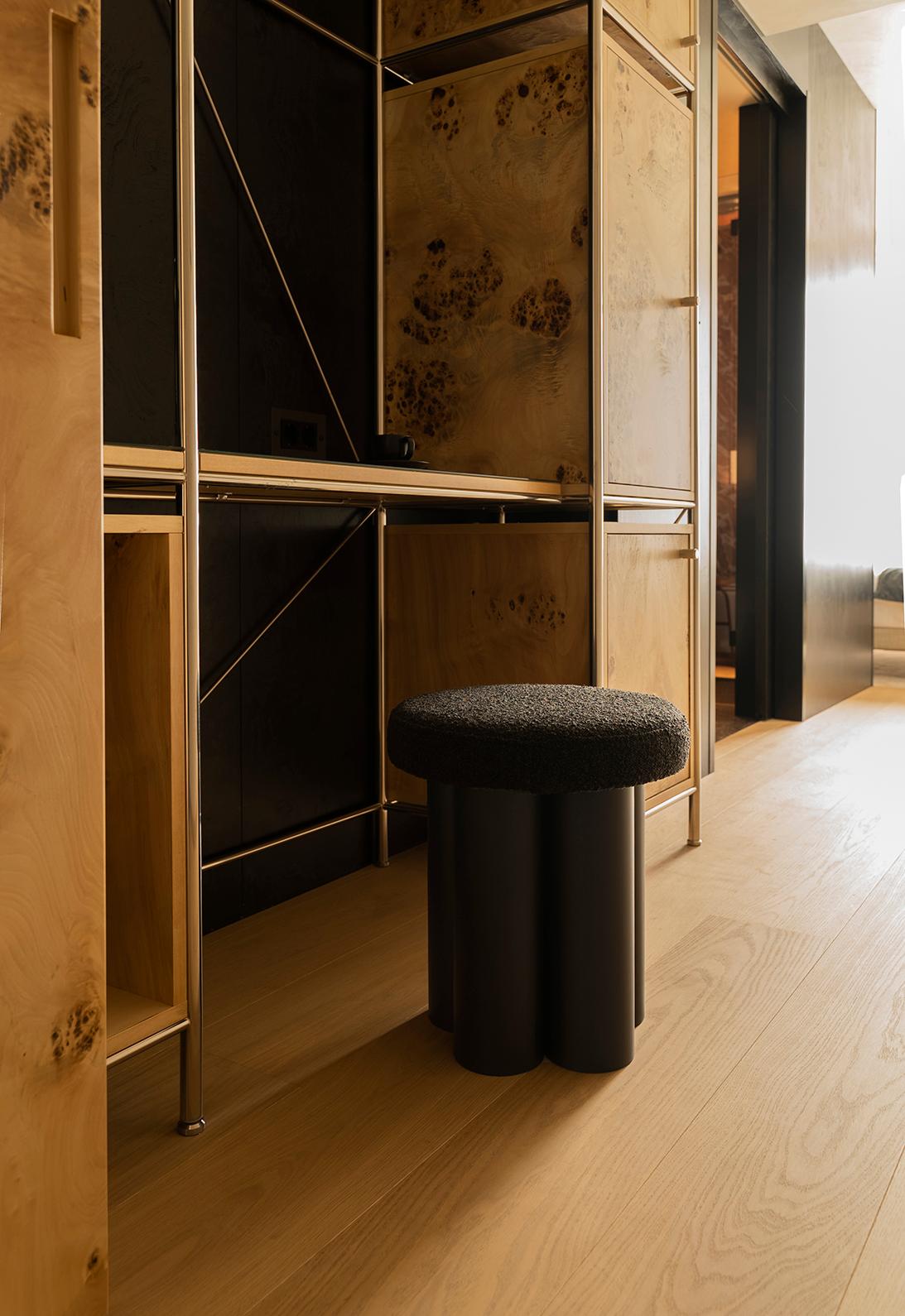 https://a.1stdibscdn.com/object-064-stool-by-ng-design-for-sale-picture-6/f_12192/f_325692221675399365512/s5_15__master.jpg