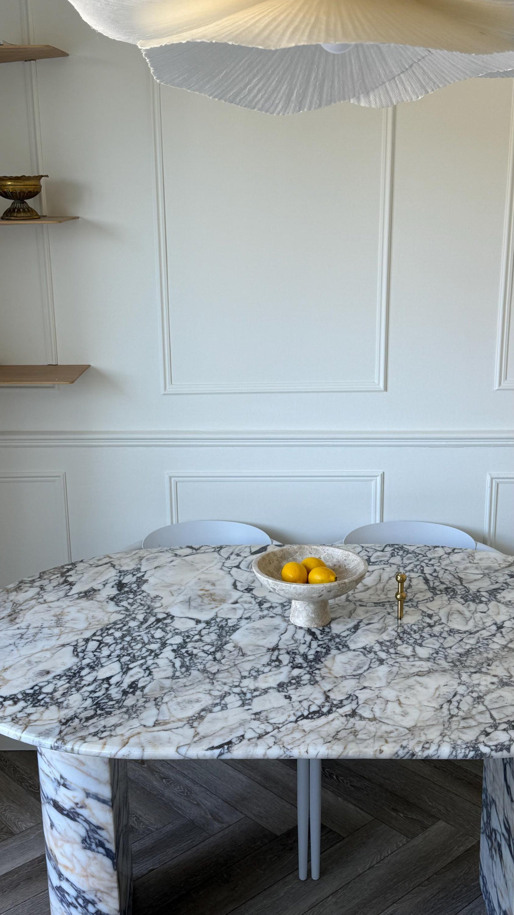 https://a.1stdibscdn.com/italian-modern-oval-luxury-handcrafted-calacatta-viola-marble-dining-table-for-sale-picture-3/f_91932/f_458142521752159525055/s9_master.jpg