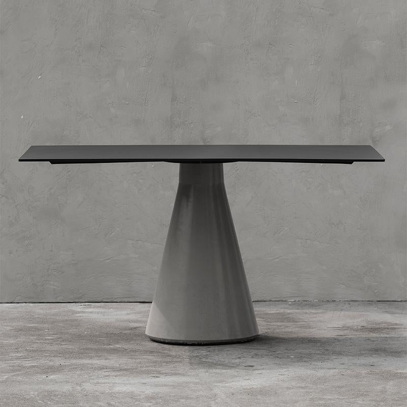 https://a.1stdibscdn.com/rectangular-dining-table-ding-made-of-concrete-and-aluminum-for-sale-picture-2/f_31233/f_192404721590588897136/s_34_master.jpeg