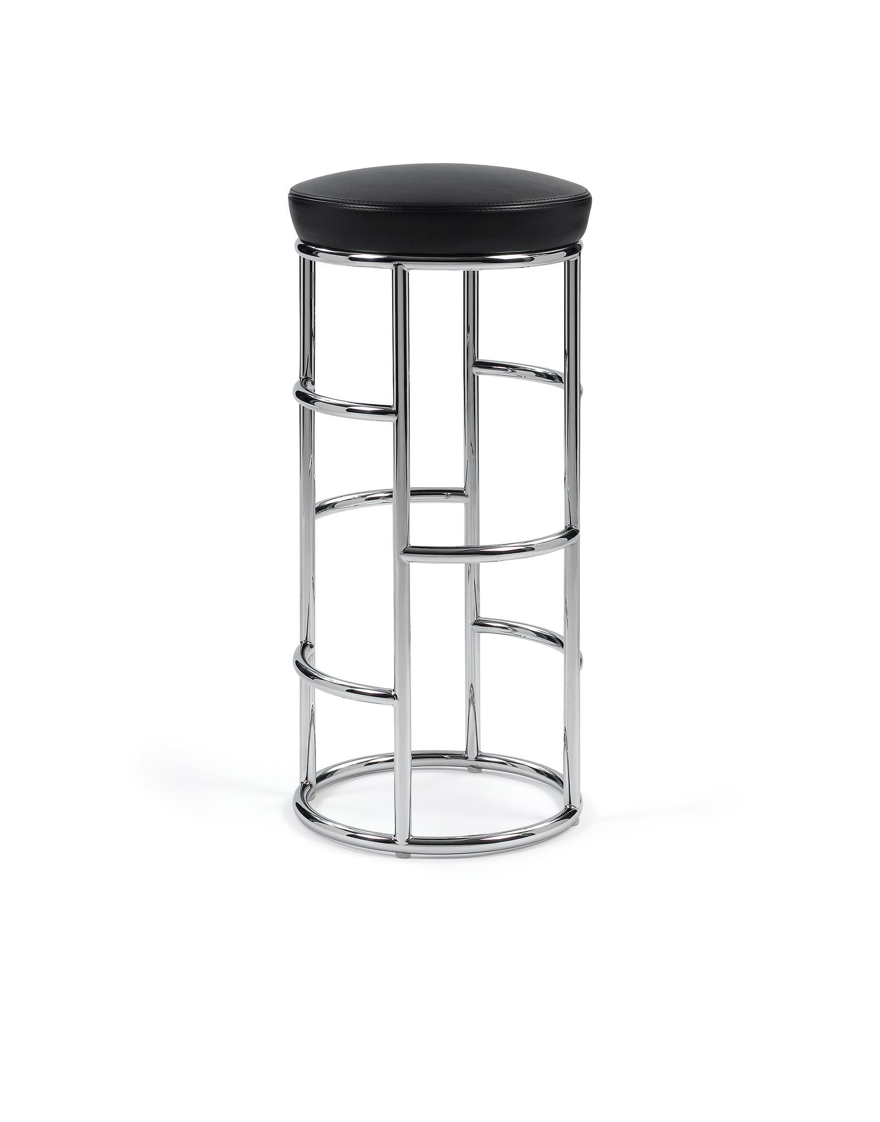 https://a.1stdibscdn.com/classicon-satish-bar-stool-in-black-leather-chrome-by-eckart-muthesius-for-sale-picture-2/12330573/f_138530111551441219527/satish_chrome_black_1__master.jpg