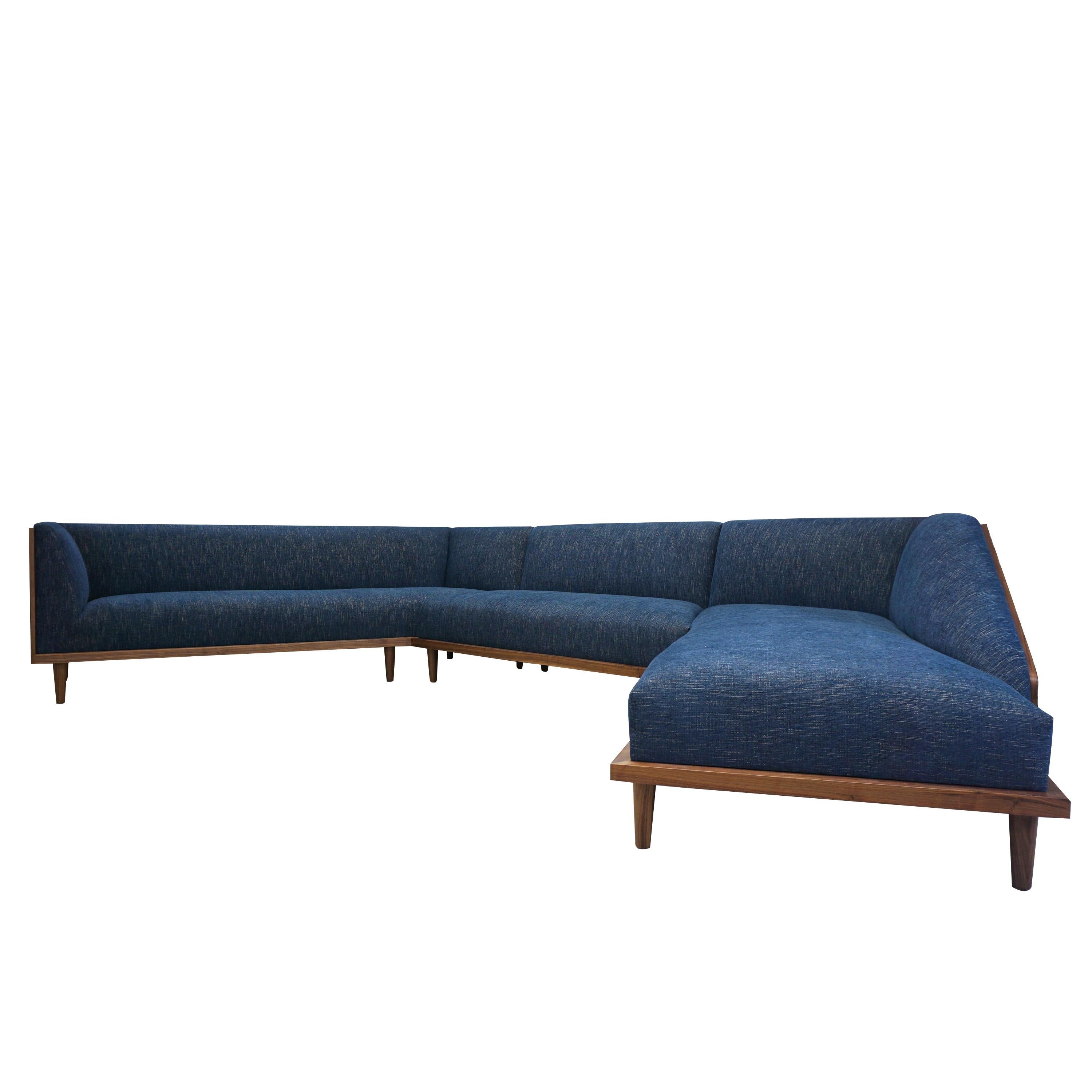 https://a.1stdibscdn.com/large-mid-century-modern-sectional-with-chaise-for-sale-picture-3/f_21233/1575665348351/sectional_1241_master.jpg