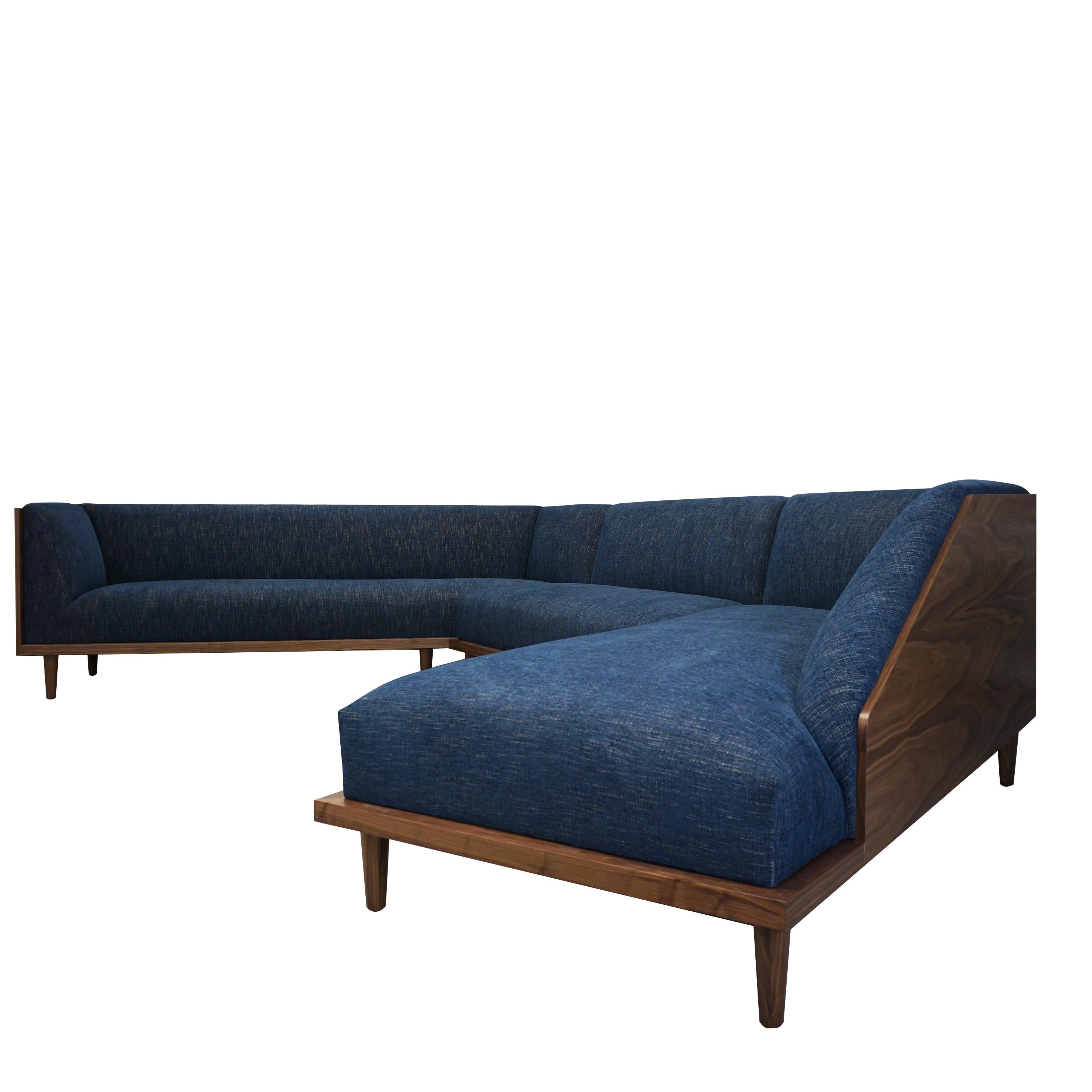 https://a.1stdibscdn.com/large-mid-century-modern-sectional-with-chaise-for-sale-picture-2/f_21233/1575665359021/sectional_1242_master.jpg