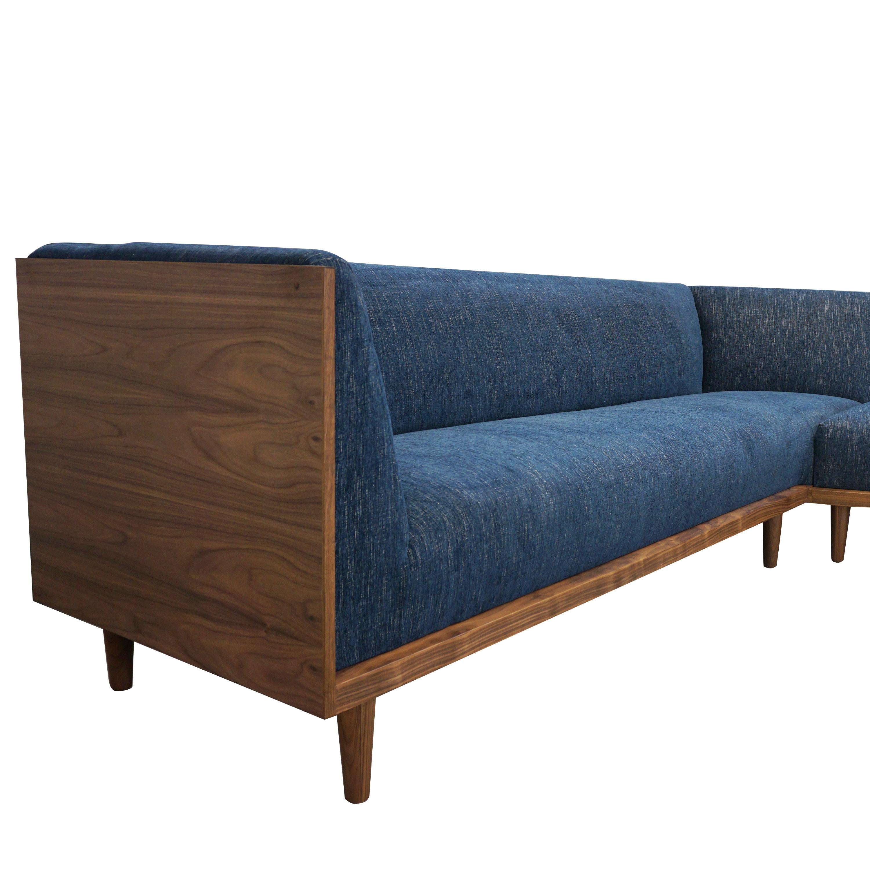 https://a.1stdibscdn.com/large-mid-century-modern-sectional-with-chaise-for-sale-picture-5/f_21233/1575665379671/sectional_1251_master.jpg