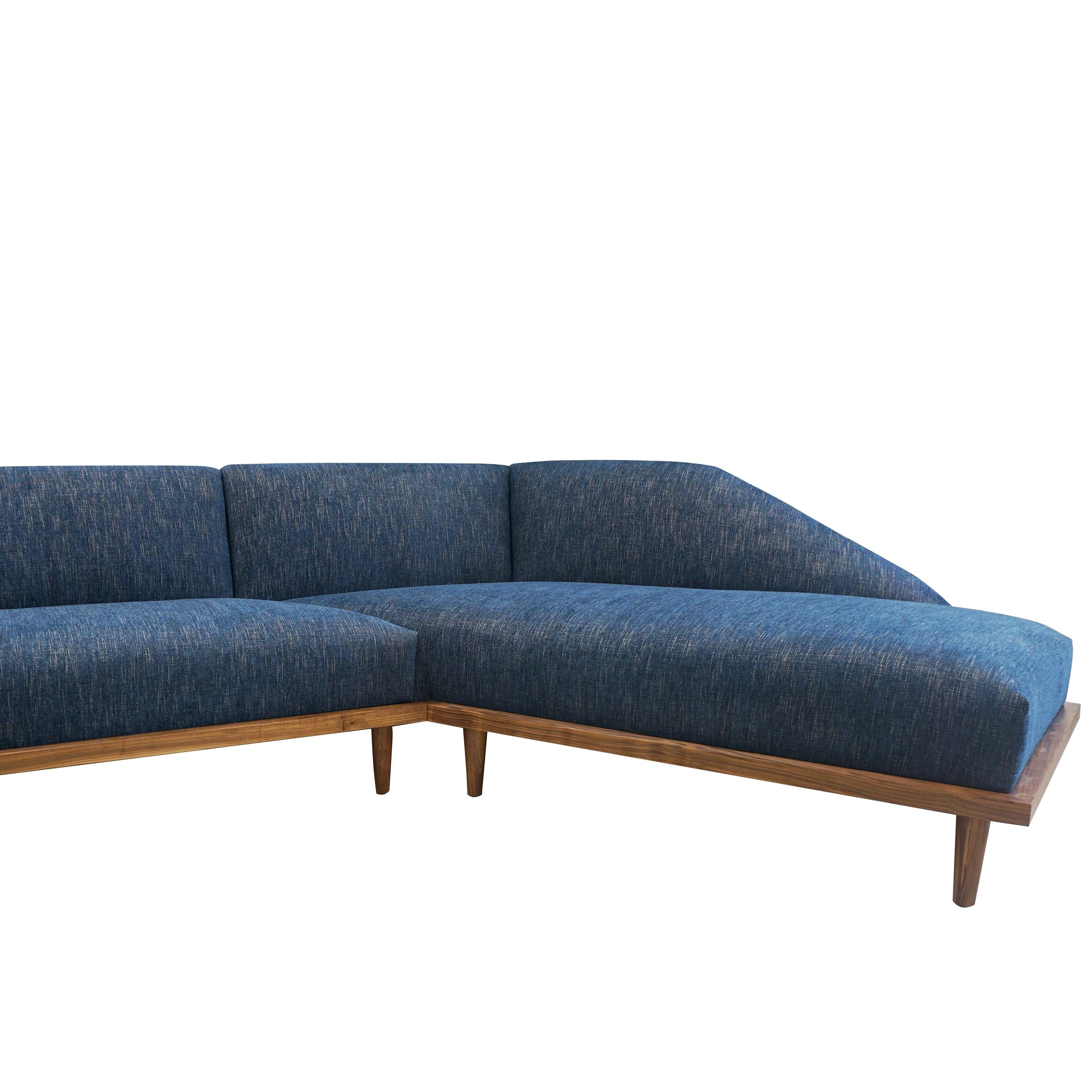 https://a.1stdibscdn.com/large-mid-century-modern-sectional-with-chaise-for-sale-picture-6/f_21233/1575665363469/sectional_1252_master.jpg