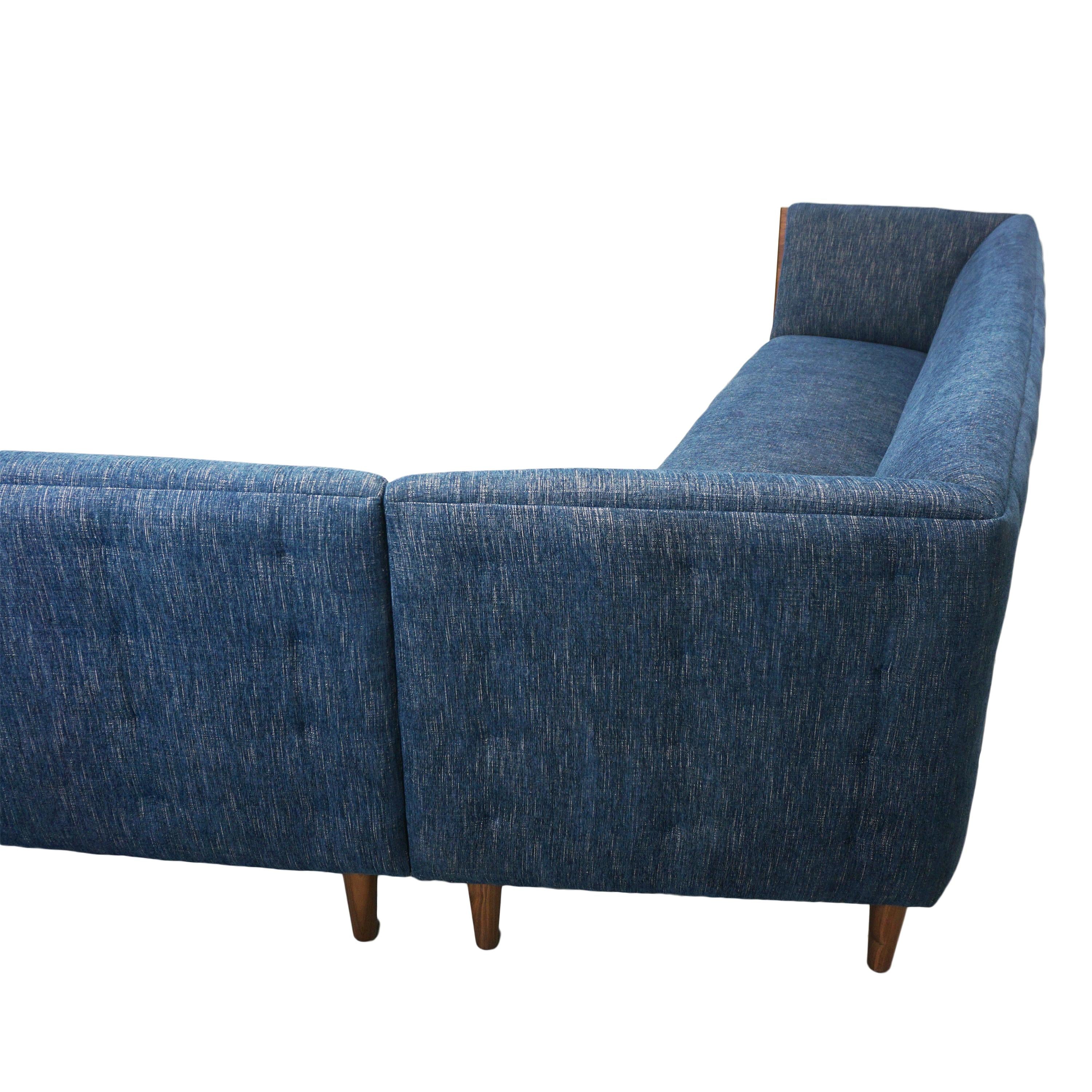 https://a.1stdibscdn.com/large-mid-century-modern-sectional-with-chaise-for-sale-picture-13/f_21233/1575665422453/sectional_1275_master.jpg