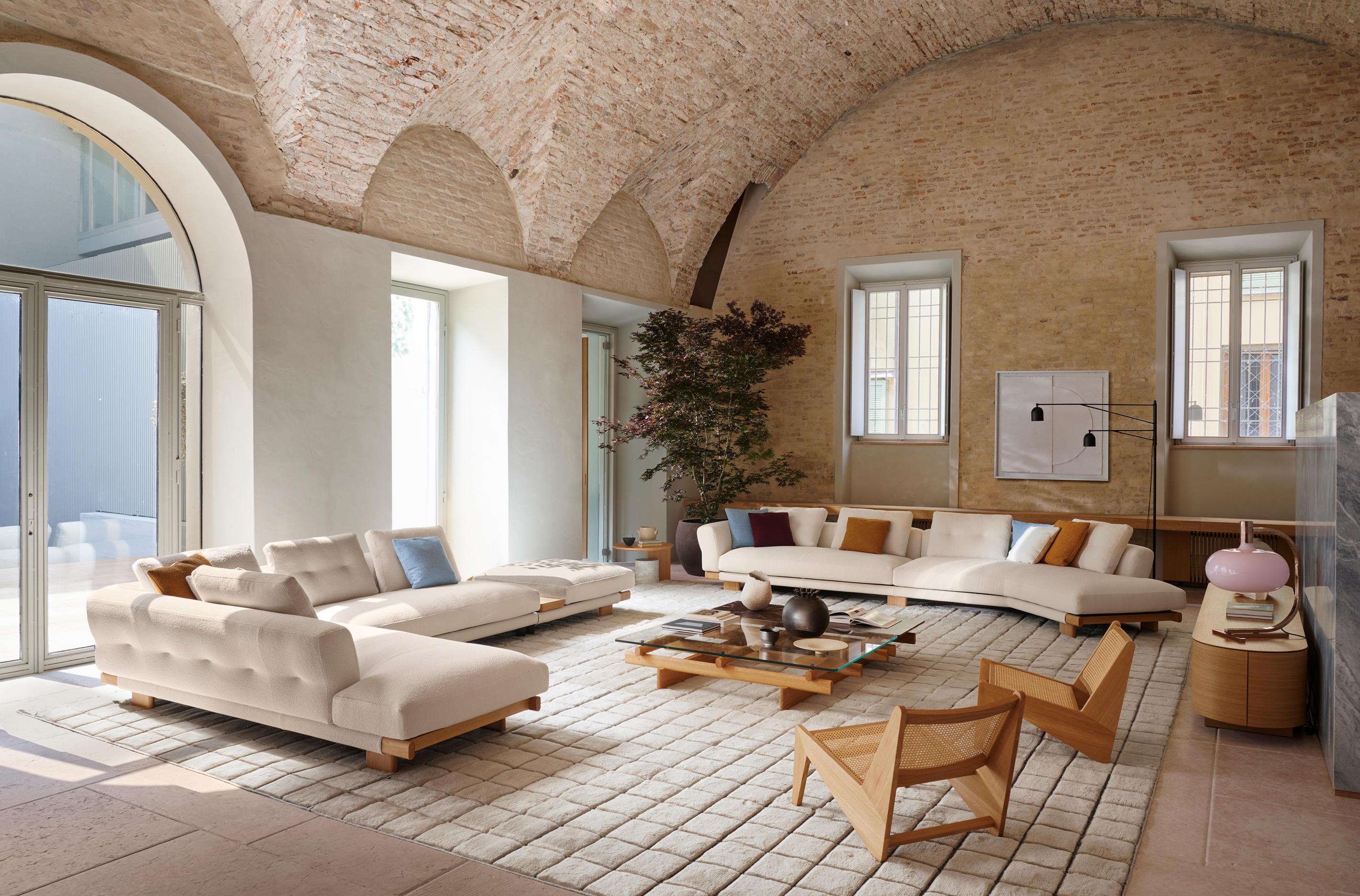https://a.1stdibscdn.com/set-of-two-sengu-low-tables-by-patricia-urquiola-for-cassina-for-sale-picture-18/f_14272/f_383647121707667297767/sengu_family_3_fam_g_arcit18_master.jpg