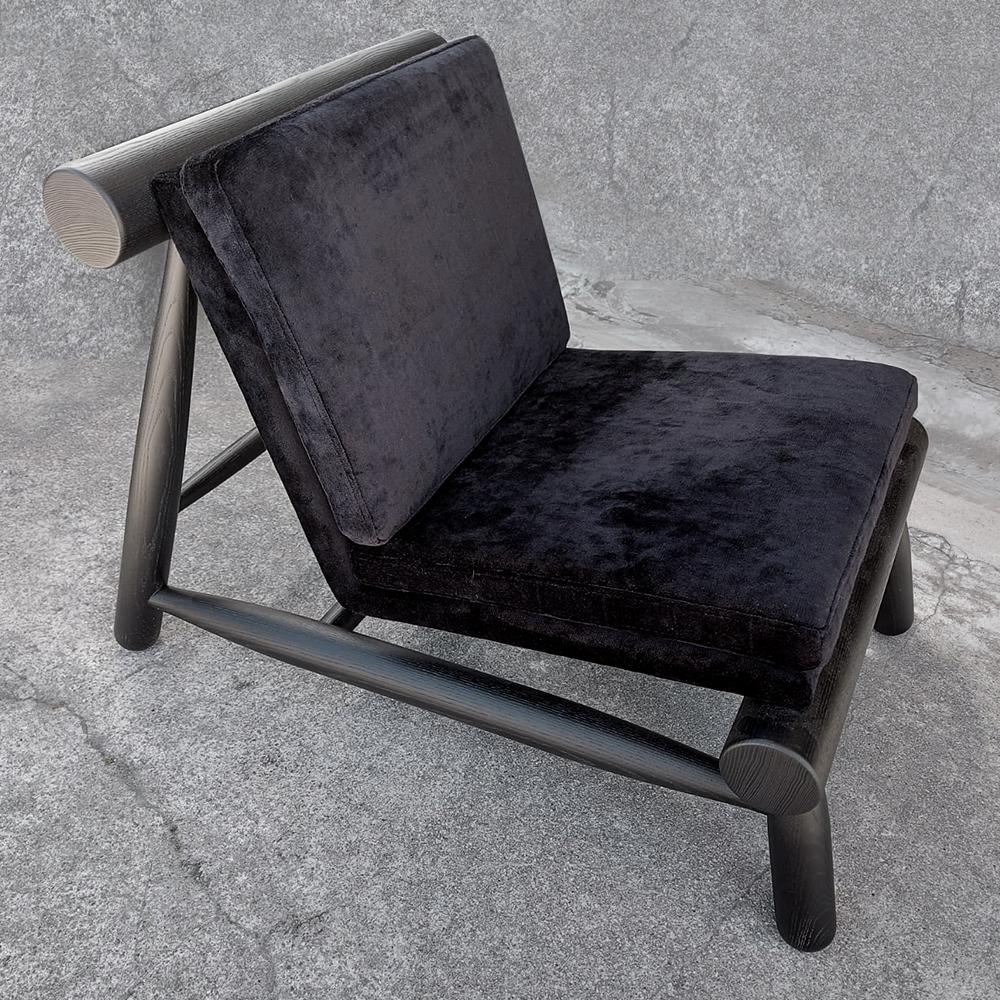 https://a.1stdibscdn.com/seso-for-sale-picture-5/f_53522/f_197833721594219087988/seso_armchair_4_1_master.jpg