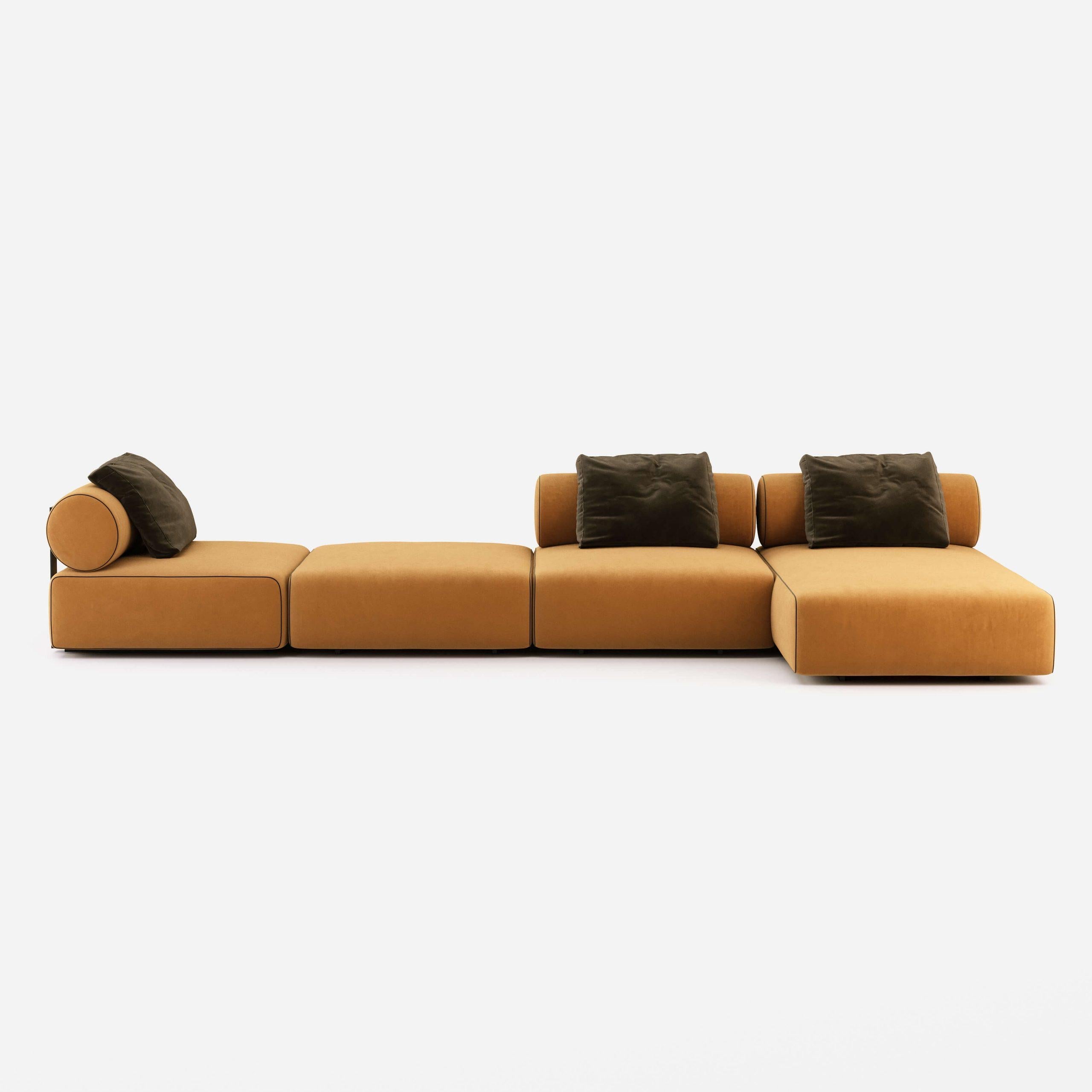 https://a.1stdibscdn.com/contemporary-modular-system-black-steel-waterproof-velvet-for-sale-picture-4/f_27693/f_269840421642649664754/shinto_sofa_velvet_modular_sofa_round_design_living_room_domkapa_1_master.jpg