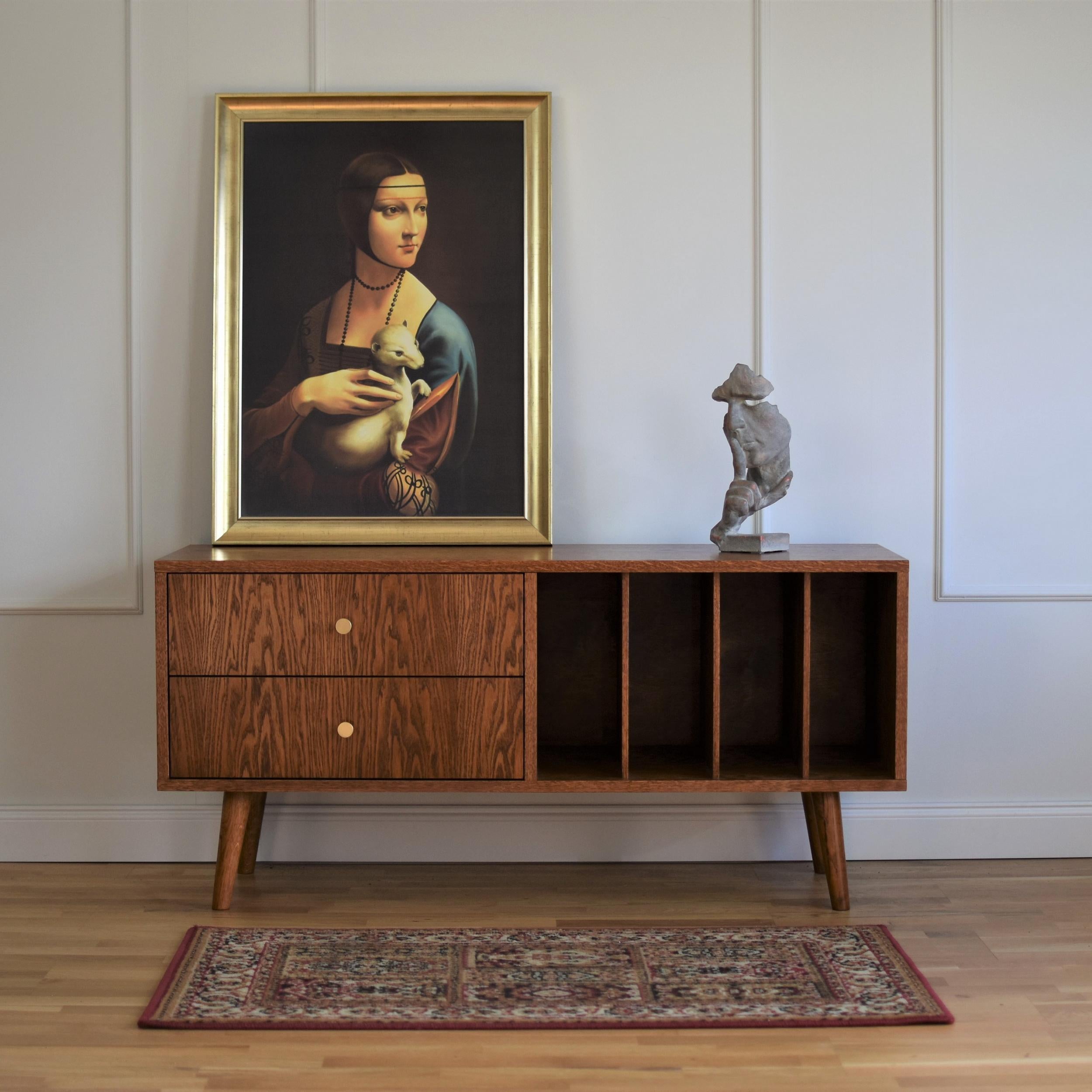 https://a.1stdibscdn.com/tv-mini-vinyl-small-cabinet-with-drawers-by-pastform-for-sale-picture-3/f_12192/f_403753321719510348669/shopify121_91_master.jpg