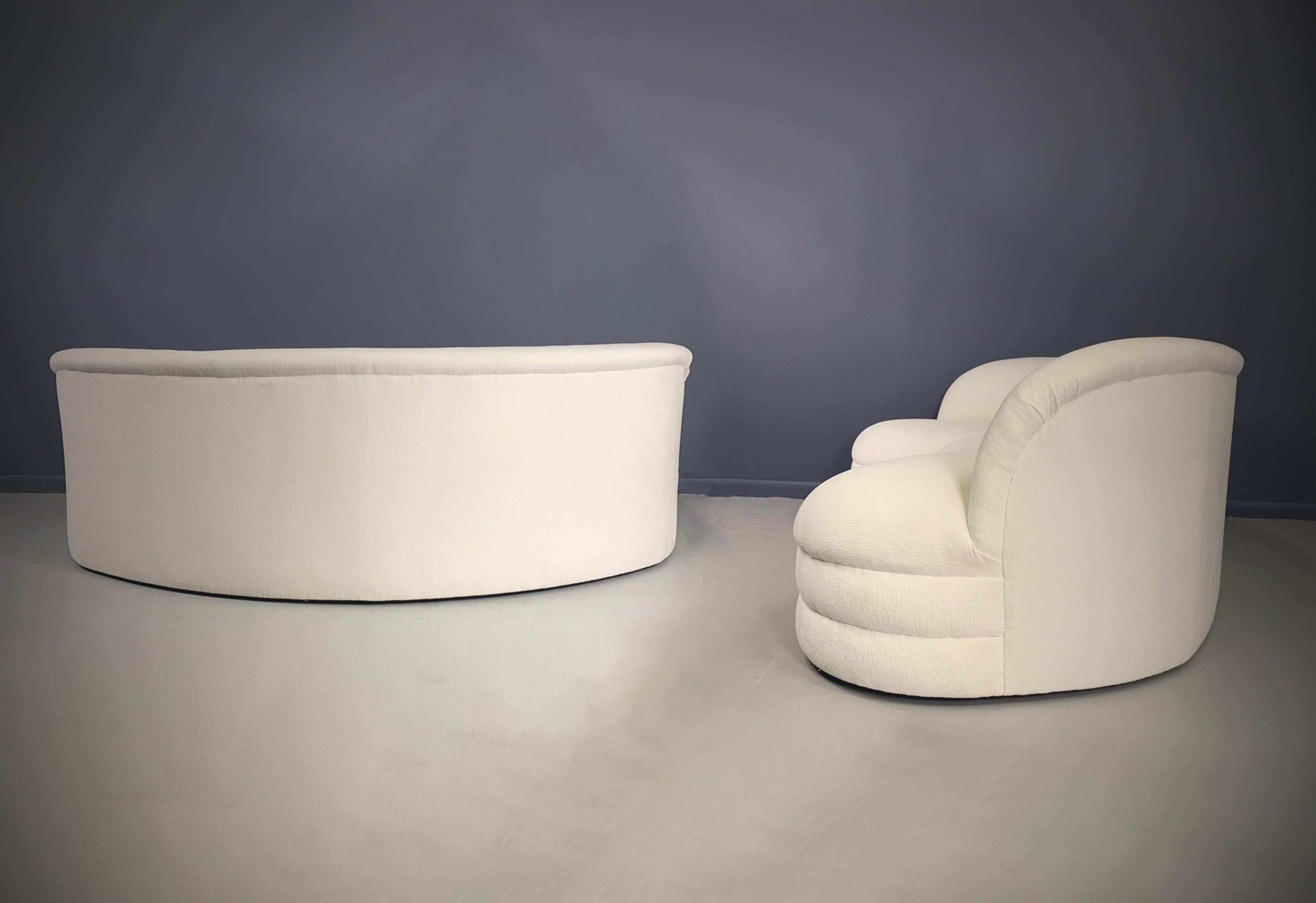 https://a.1stdibscdn.com/midcentury-pair-of-kidney-shaped-sofas-in-the-style-of-weiman-for-sale-picture-7/f_12732/f_272339321643991580421/side_and_back_low_master.jpg
