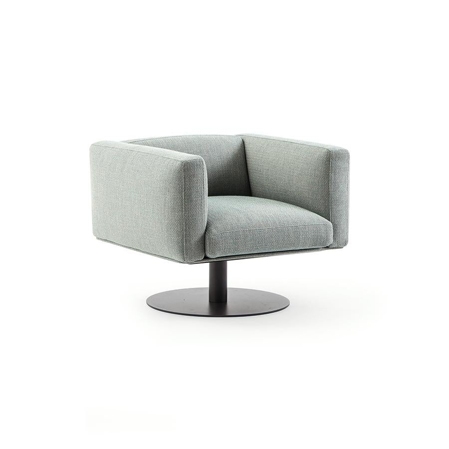 https://a.1stdibscdn.com/piero-lissoni-8-cube-armchair-with-swivel-base-by-cassina-for-sale-picture-2/f_14272/f_279310021648123277729/sillon_gris_master.jpg