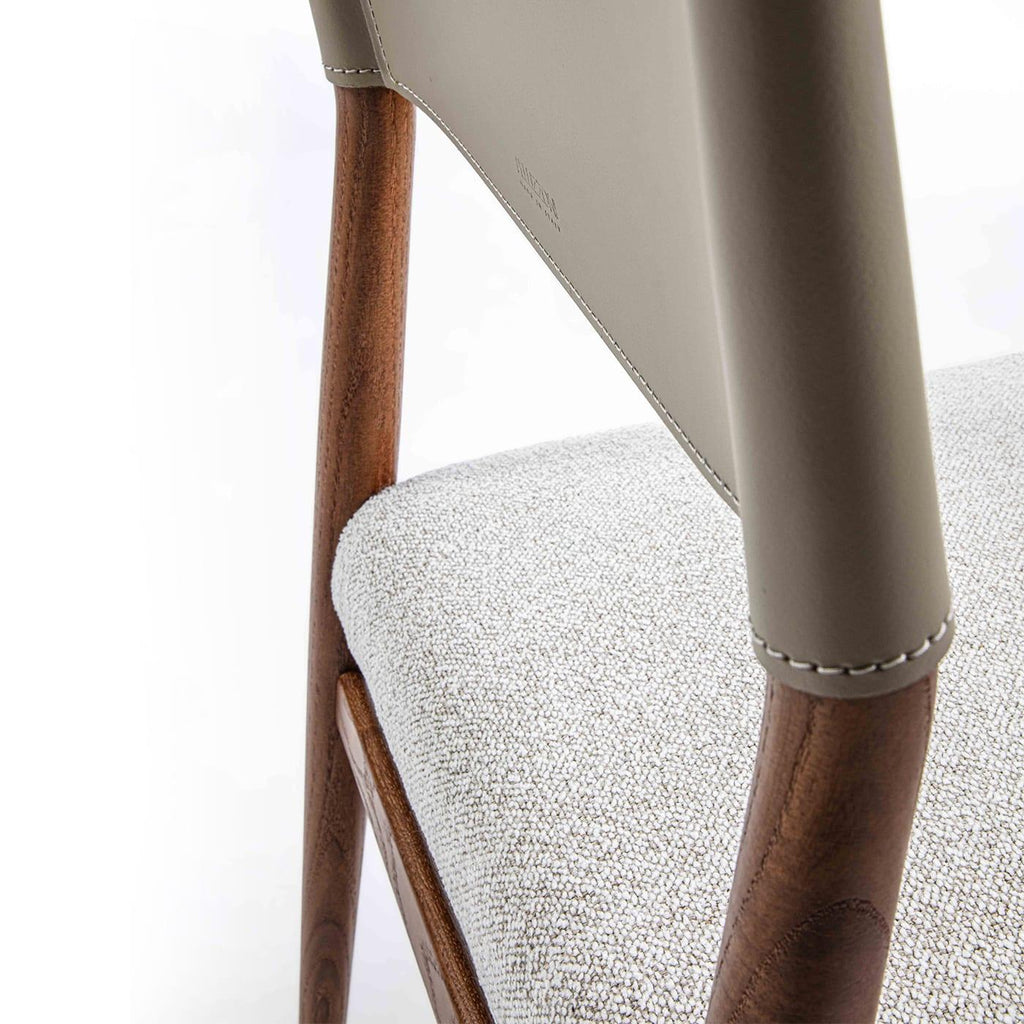 https://a.1stdibscdn.com/ledermann-light-chair-for-sale-picture-2/f_17062/f_495859521775722442197/sipszjgiizmewybw36dno88vnwp7_1__master.jpg
