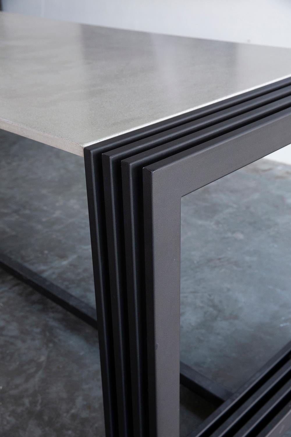 https://a.1stdibscdn.com/james-de-wulf-concrete-workbench-dining-table-for-sale-picture-6/f_12242/f_204357121599070407482/small_work_bench_5_copy_master.jpg