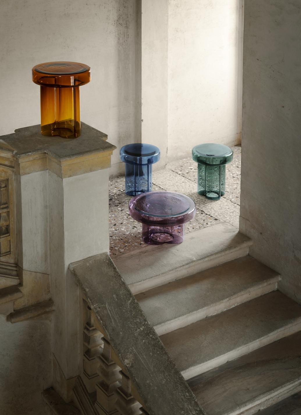 https://a.1stdibscdn.com/soda-iced-blown-murano-glass-high-coffee-table-by-yiannis-ghikas-for-sale-picture-12/f_16392/f_474957821771429887584/soda_9944422304111141_master.jpg