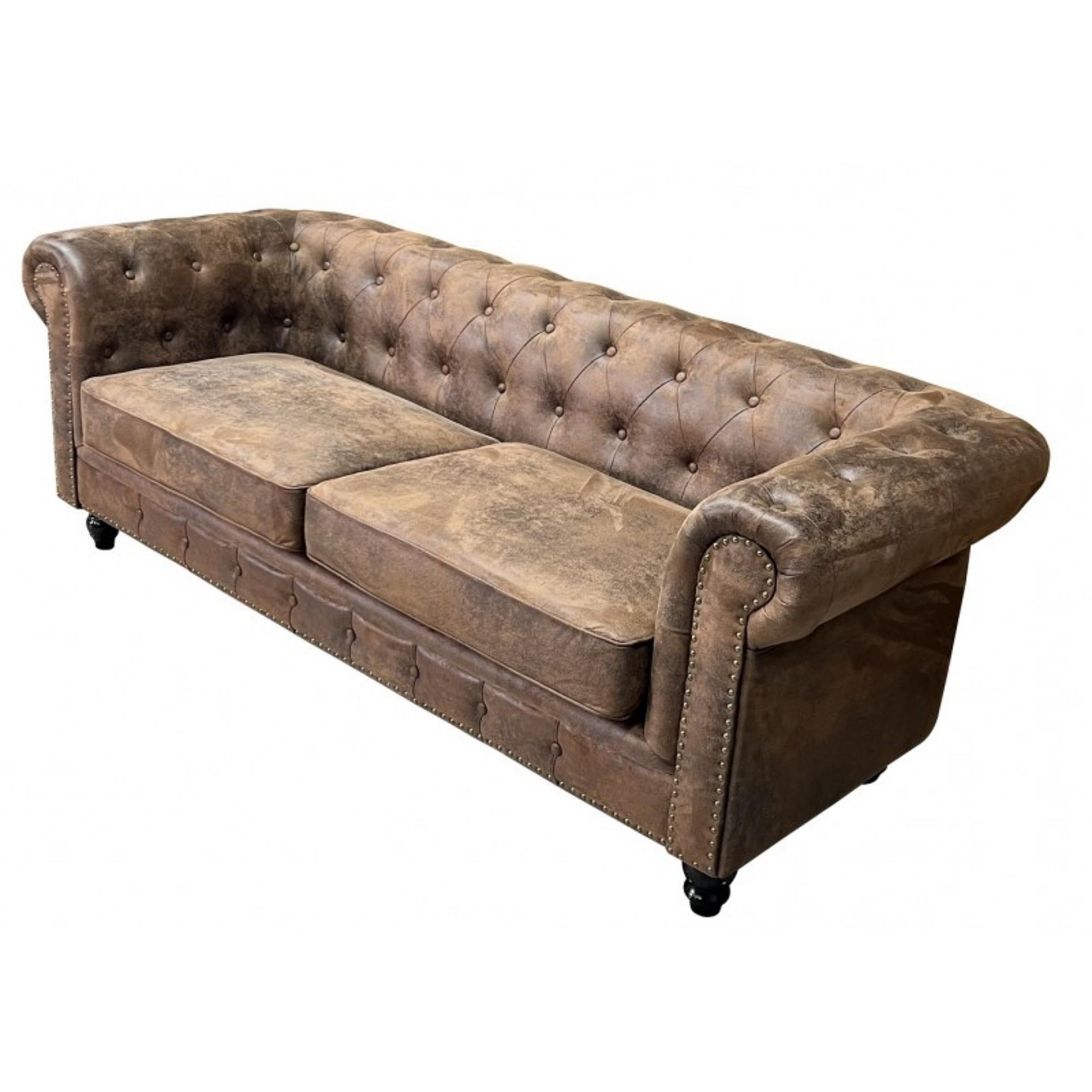 https://a.1stdibscdn.com/new-chester-premium-3-seater-sofa-vintage-faux-leather-for-sale-picture-4/f_57792/f_487731821770883869251/sofa_chester_premium_3_plazas_similpiel_vintage_1_master.jpg