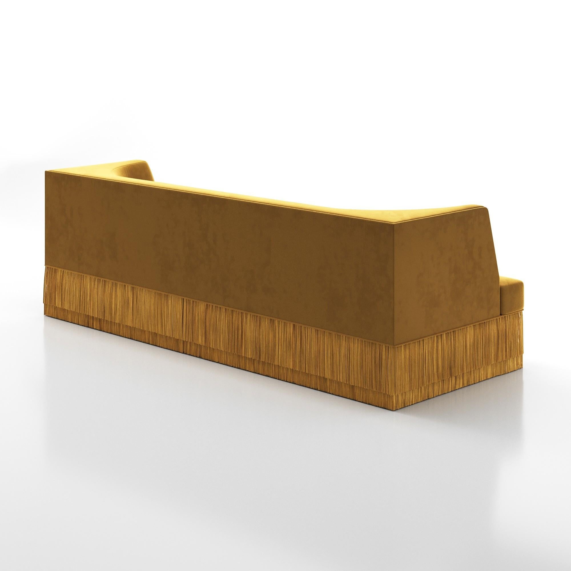 https://a.1stdibscdn.com/alcove-linear-sofa-curved-backseat-with-fringe-base-in-honey-velvet-for-sale-picture-3/f_27693/f_446764521760976089850/sofa_honey_cam005_master.jpg