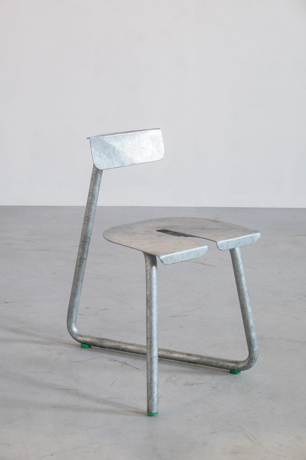 https://a.1stdibscdn.com/galva-steel-outdoor-chairs-by-atelier-thomas-serruys-for-sale-picture-4/f_12192/f_334043121679402033305/spc_1_van_1_2_master.jpg