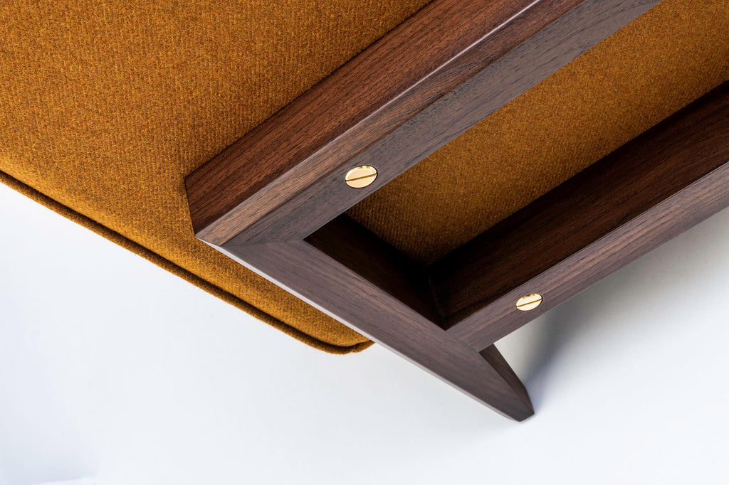 https://a.1stdibscdn.com/contemporary-reposer-special-edition-chair-in-british-wool-and-walnut-legs-for-sale-picture-6/f_27813/f_236418221620142366999/ss_244_master.jpg
