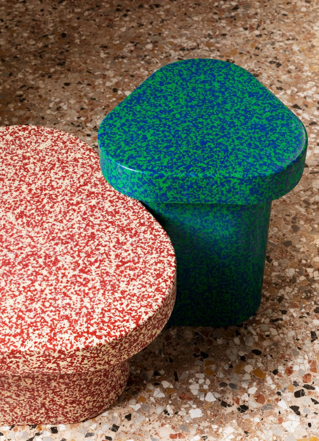 https://a.1stdibscdn.com/miniforms-superpop-coffee-table-in-red-by-paolo-cappello-for-sale-picture-10/f_16392/f_443654621743695734700/superpop_619310230623933_master.jpg