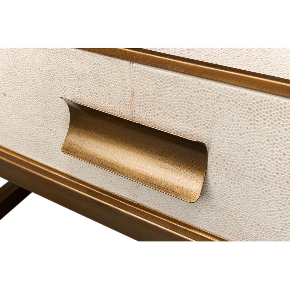 https://a.1stdibscdn.com/art-deco-leather-coffee-table-in-osprey-white-for-sale-picture-11/f_8038/f_387368621709765820038/table10_master.jpg