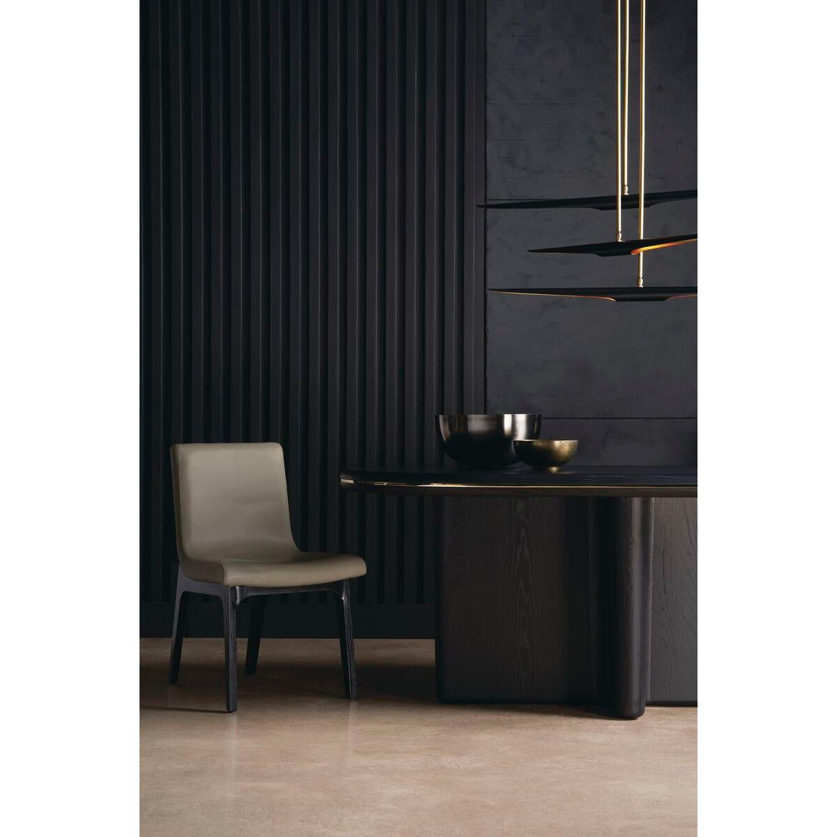 https://a.1stdibscdn.com/midnight-modern-oak-dining-table-for-sale-picture-5/f_8038/f_384999321708448835527/table5_master.jpg