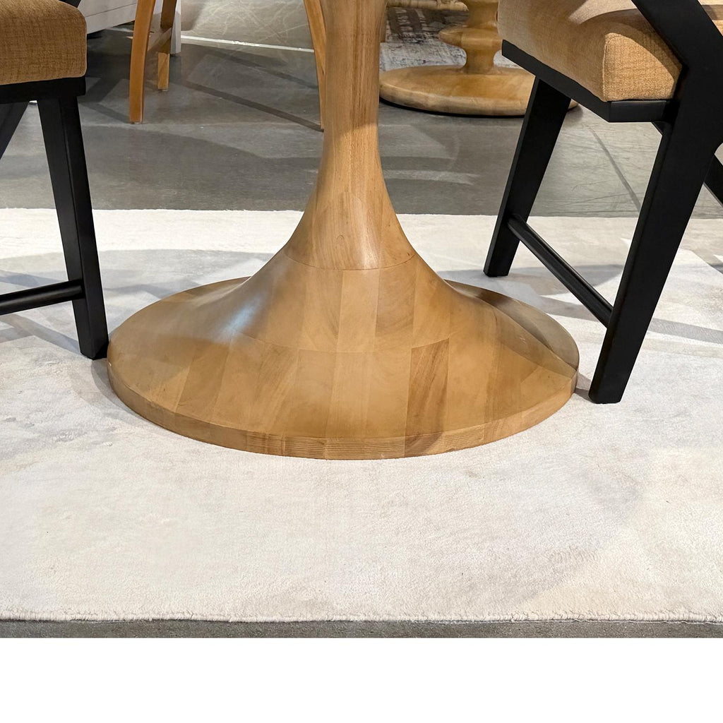 https://a.1stdibscdn.com/small-french-modern-tulip-dining-table-for-sale-picture-6/f_8038/f_480648521766188537341/table_6_master.jpg