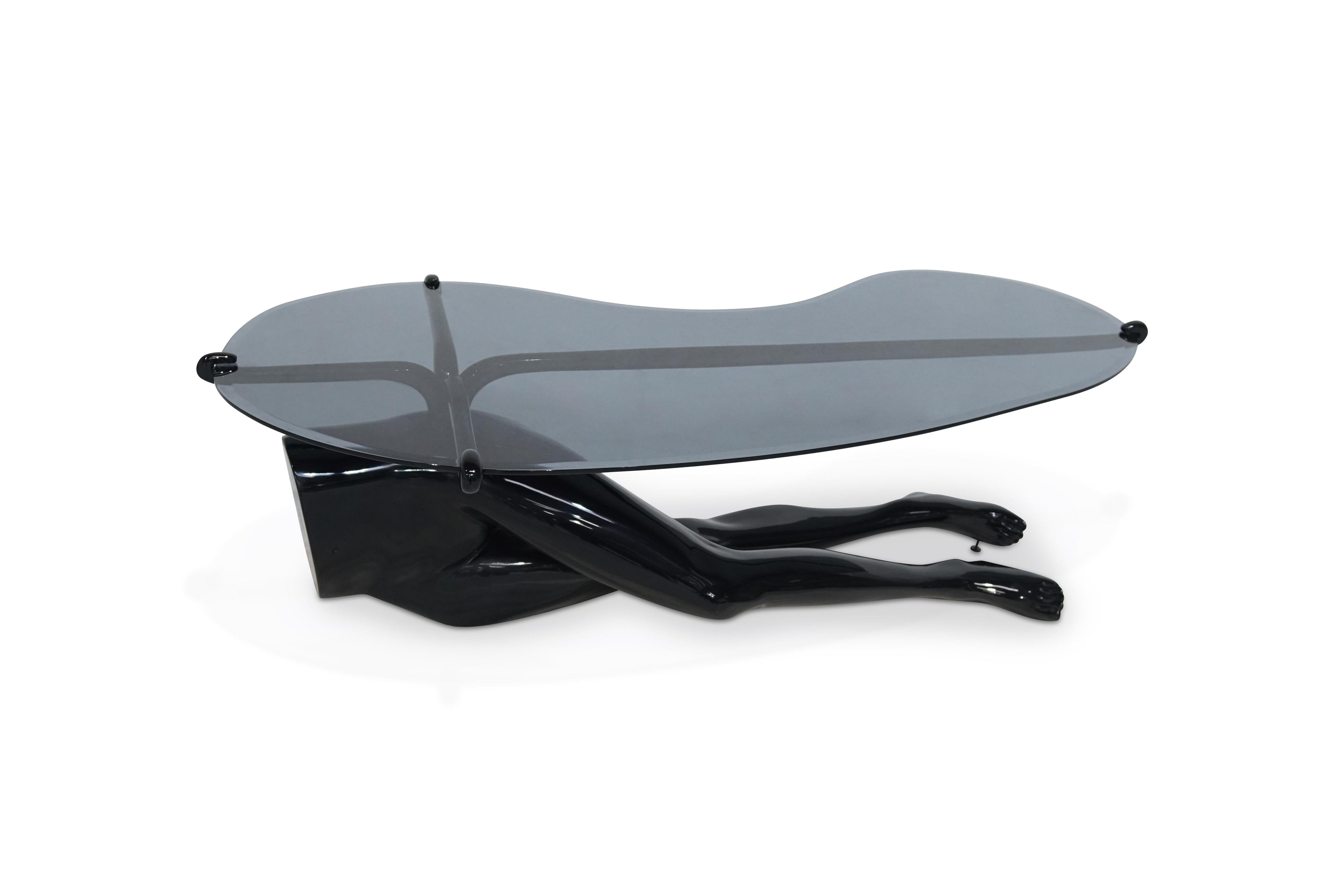 https://a.1stdibscdn.com/tabu-lacquer-coffee-table-for-sale-picture-3/f_74772/f_412592421724940083434/tabu_lacquer_coffee_table_2_master.jpg