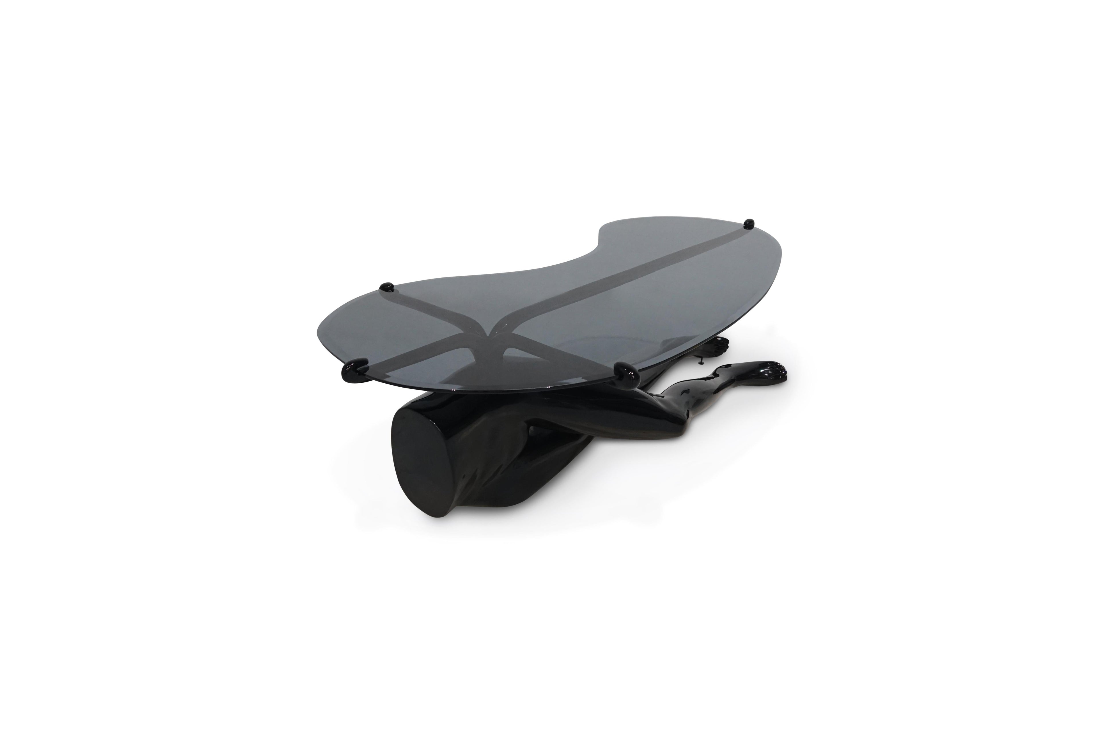 https://a.1stdibscdn.com/tabu-lacquer-coffee-table-for-sale-picture-5/f_74772/f_412592421724940083724/tabu_lacquer_coffee_table_4_master.jpg