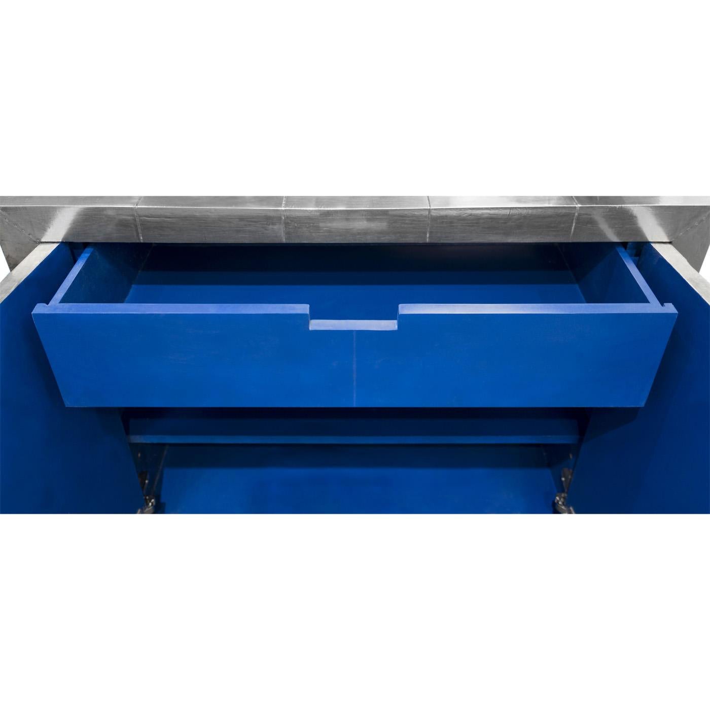 https://a.1stdibscdn.com/talitha-console-cabinet-for-sale-picture-4/f_29693/f_115846131533004351786/talitha_console_3_master.jpg