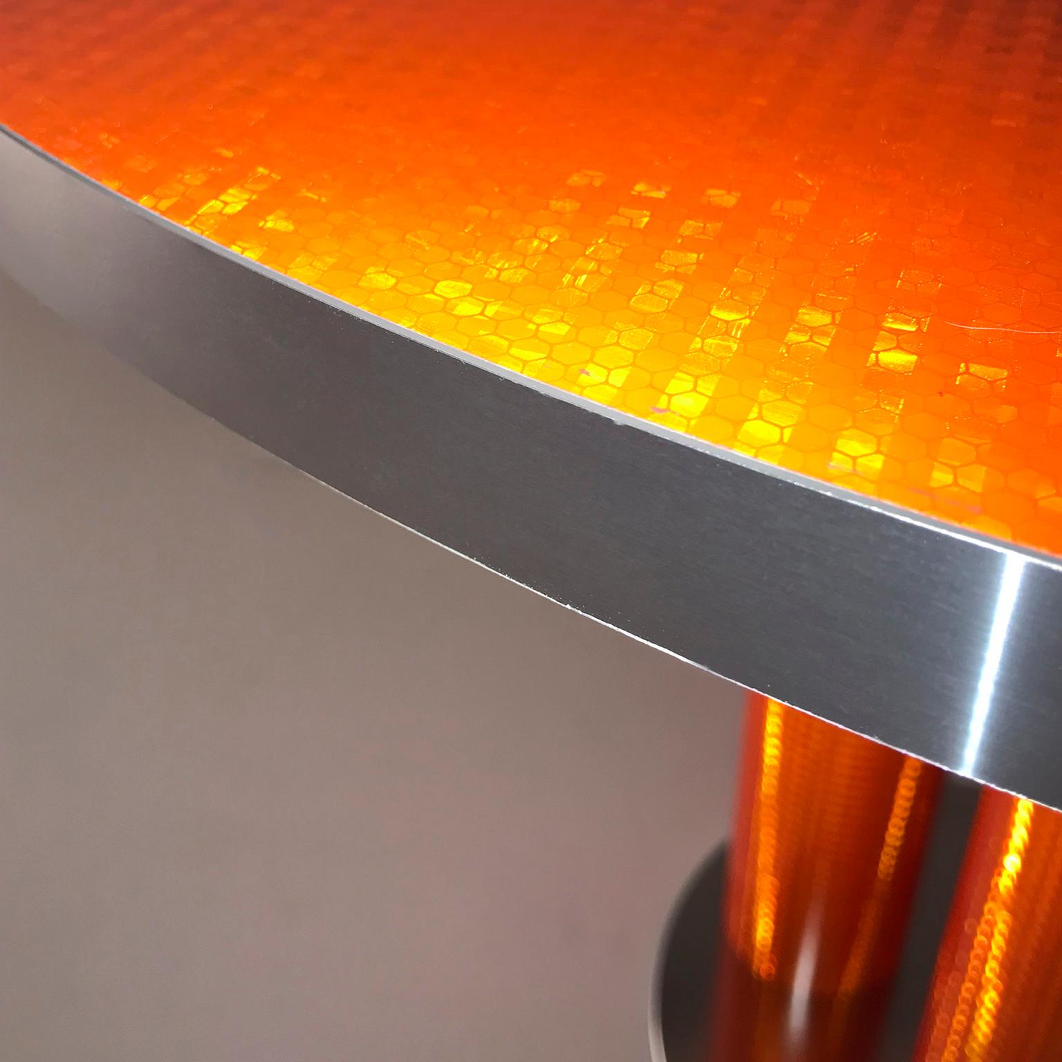 https://a.1stdibscdn.com/reflective-luminescent-modern-round-table-by-sebastiano-bottos-italia-for-sale-picture-4/f_43841/f_141538811553614288446/tavolo4_master.jpg