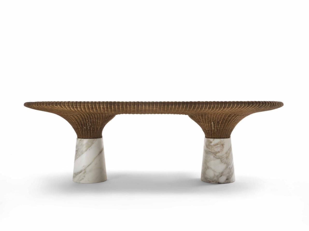 https://a.1stdibscdn.com/sculpted-marble-amazonas-dining-table-giorgio-bonaguro-for-sale-picture-4/f_12192/f_325858421675458415530/tavolo_morfosi_02_master.jpg