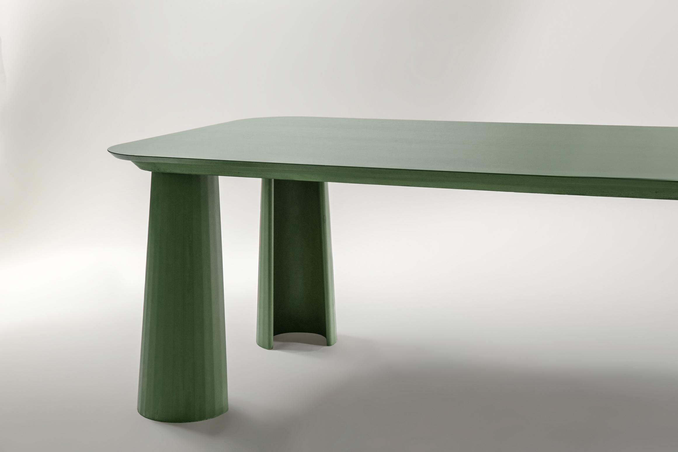 https://a.1stdibscdn.com/21st-century-studio-irvine-fusto-concrete-rectangular-dining-table-green-cement-for-sale-picture-3/f_38941/f_332860221678807149089/tavolo_rettabgolare_1_fir_master.jpg
