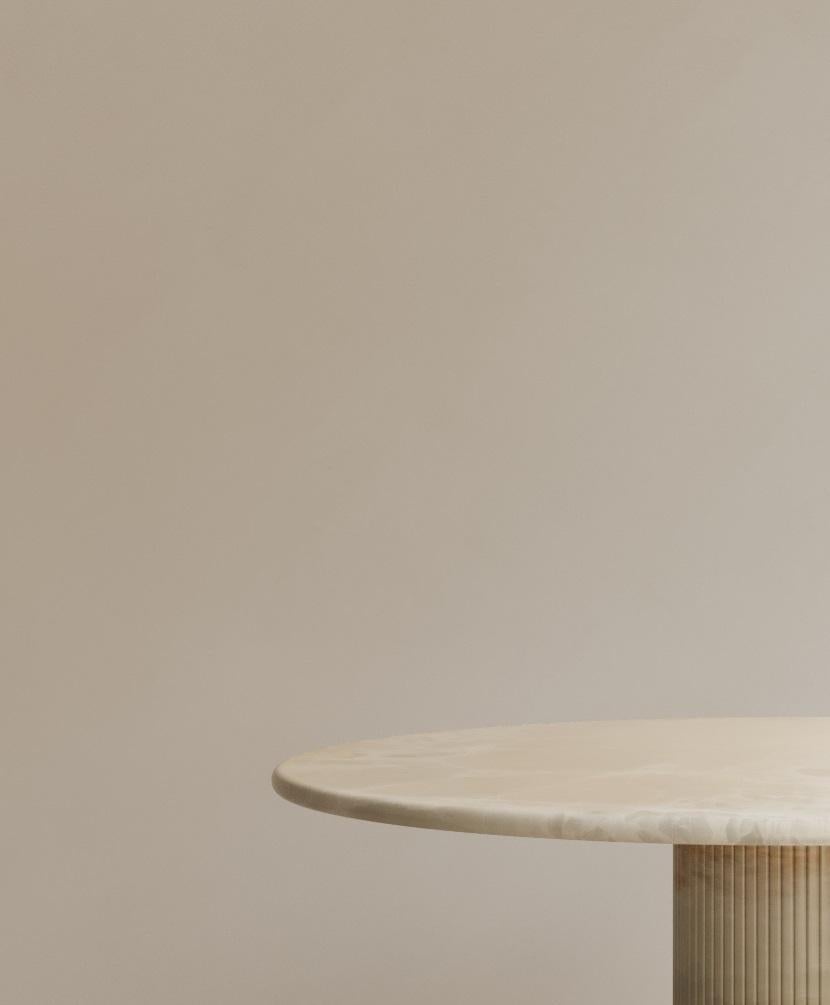 https://a.1stdibscdn.com/time-table-ii-round-dining-table-in-bianco-onyx-by-paloma-editions-for-sale-picture-3/f_12192/f_475622221763397710273/timebiancoonyxa_master.jpg