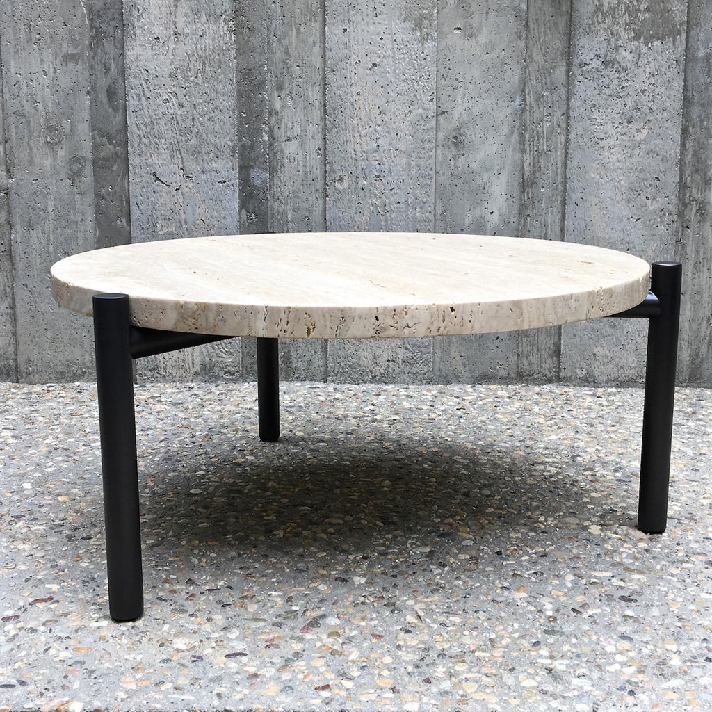 https://a.1stdibscdn.com/tivoli-coffee-table-3-legs-oil-rubbed-bronze-plated-stainless-travertine-top-for-sale-picture-5/f_57062/f_328372721753998474186/tivoli_round_26_x3_master.jpg