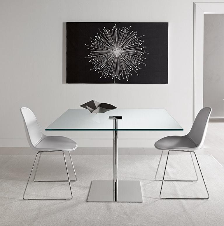https://a.1stdibscdn.com/farniente-alto-glass-dining-table-designed-by-giovanni-tommaso-garattoni-for-sale-picture-5/f_49571/f_374591721701997418046/tonelli_tavoli_alti_farniente_3_master.jpg