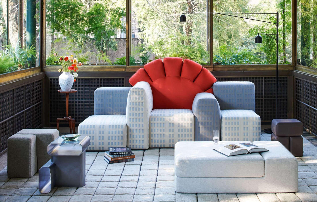https://a.1stdibscdn.com/limited-edition-tramonto-a-new-york-sofa-by-gaetano-pesce-for-cassina-for-sale-picture-6/f_15912/f_402684321718939116497/tramonto_5_master.jpeg